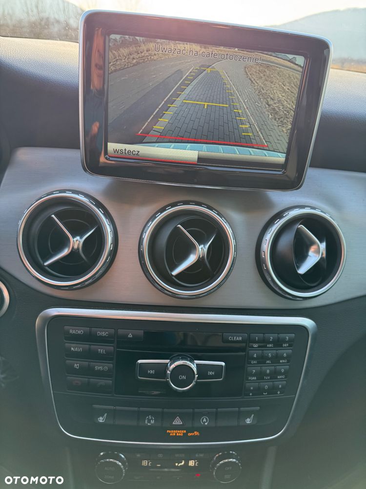 Volkswagen Golf - 30