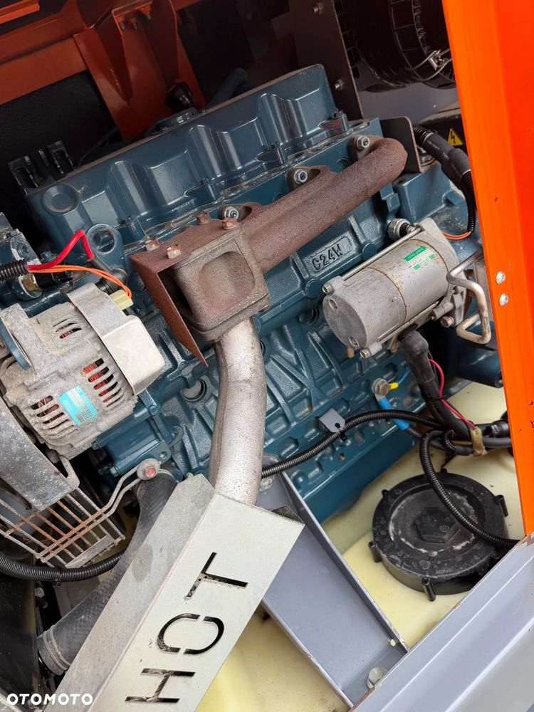 Atlas Copco QAS 20 Agregat Prądotwórczy Wyciszony GENERATOR 20 KW 2016r. JAK NOWY z Norwegii. Silnik KUBOTA 4 cylindry. Prądnica Leroy-Somer PARTNER. Maszyna działa wzorowo! Nie posiada ani deka zniszczeń! Pochodzi z Upadłośći Norweskiej. Okazja pełny ORYGINAŁ. Maszyna po serwisach w autoryzowanym oddziale. Agregat Gotowy do pracy!! - 14