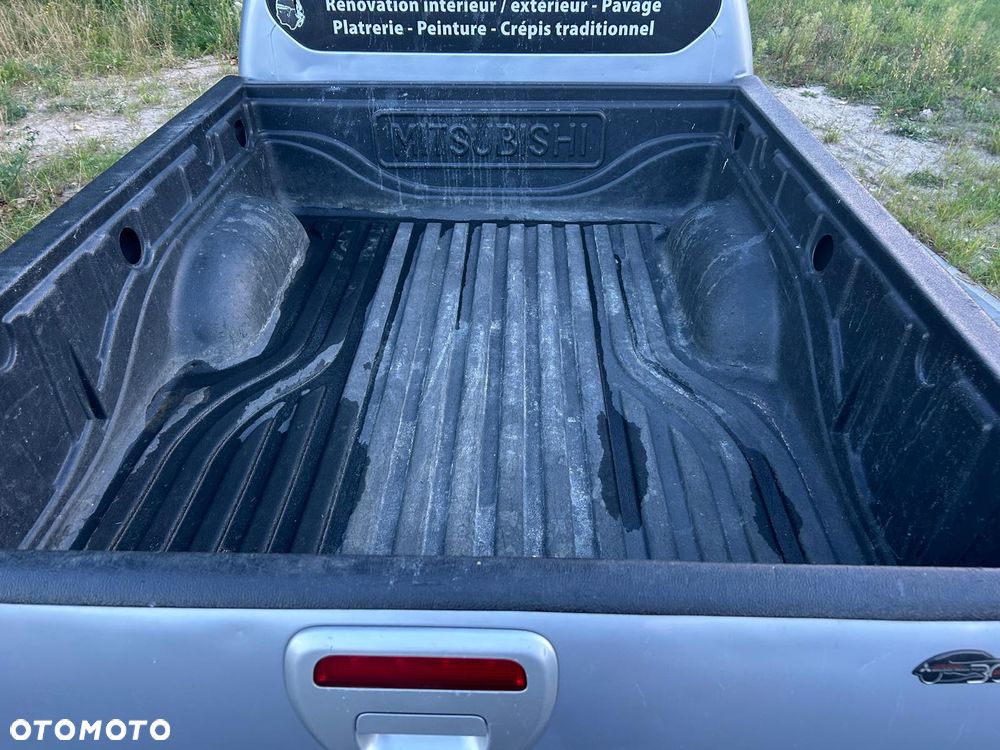 Mitsubishi L200 Pick Up 4x4 DPF Club Cab - 5