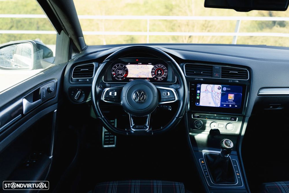 VW Golf GTI Performance BlueMotion - 12