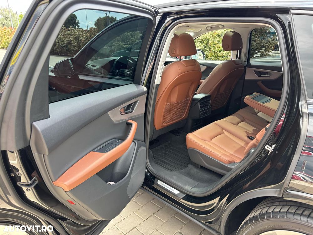 Audi Q7 3.0 55 TFSIe quattro Tiptronic S Line - 9
