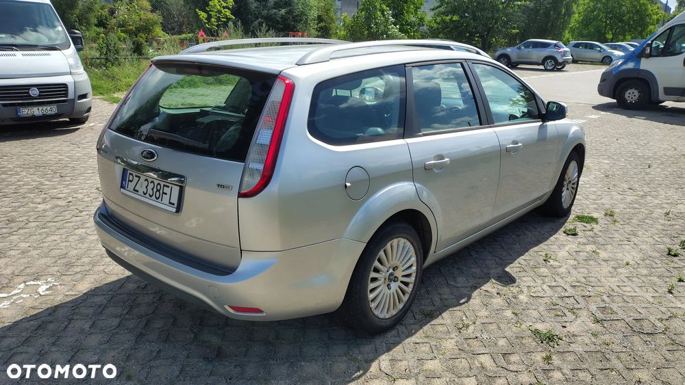 Ford Focus 1.6 TDCi DPF Ghia - 3