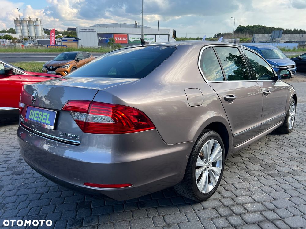 Skoda Superb 1.6 TDI Active Greenline - 8