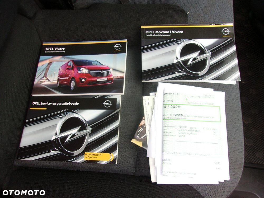Opel Vivaro - 23