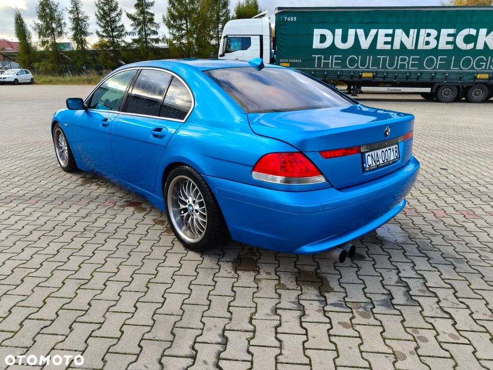 BMW Seria 7 745i - 4