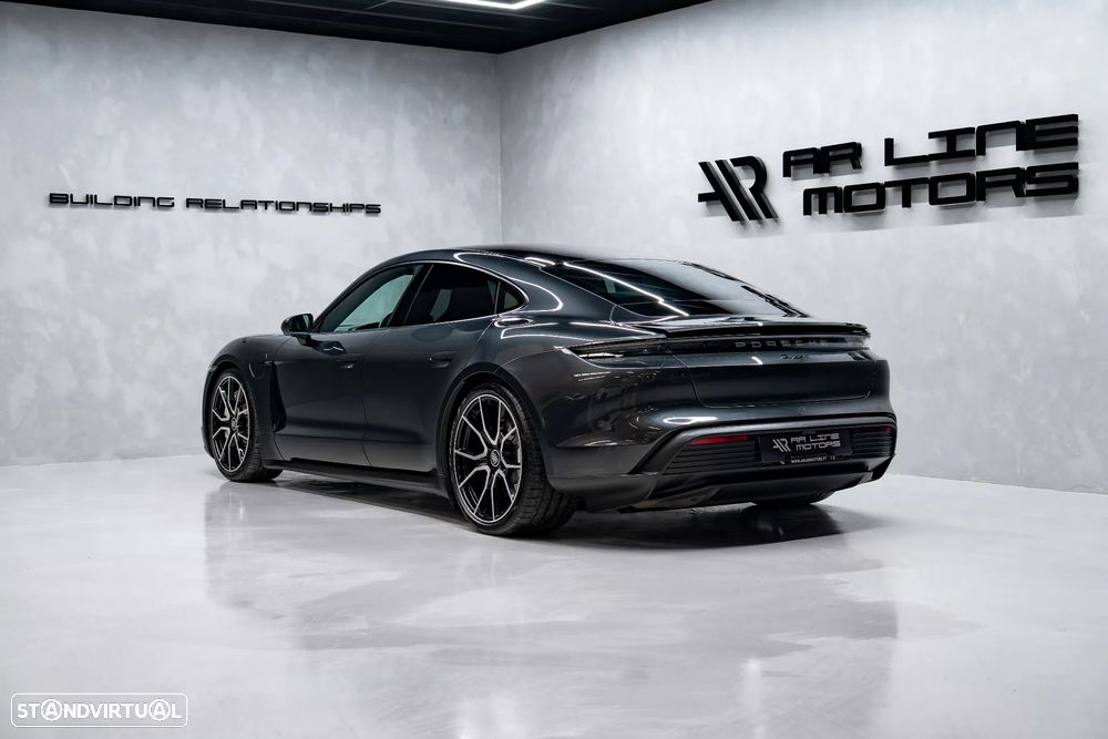 Porsche Taycan Bateria Performance Plus - 9