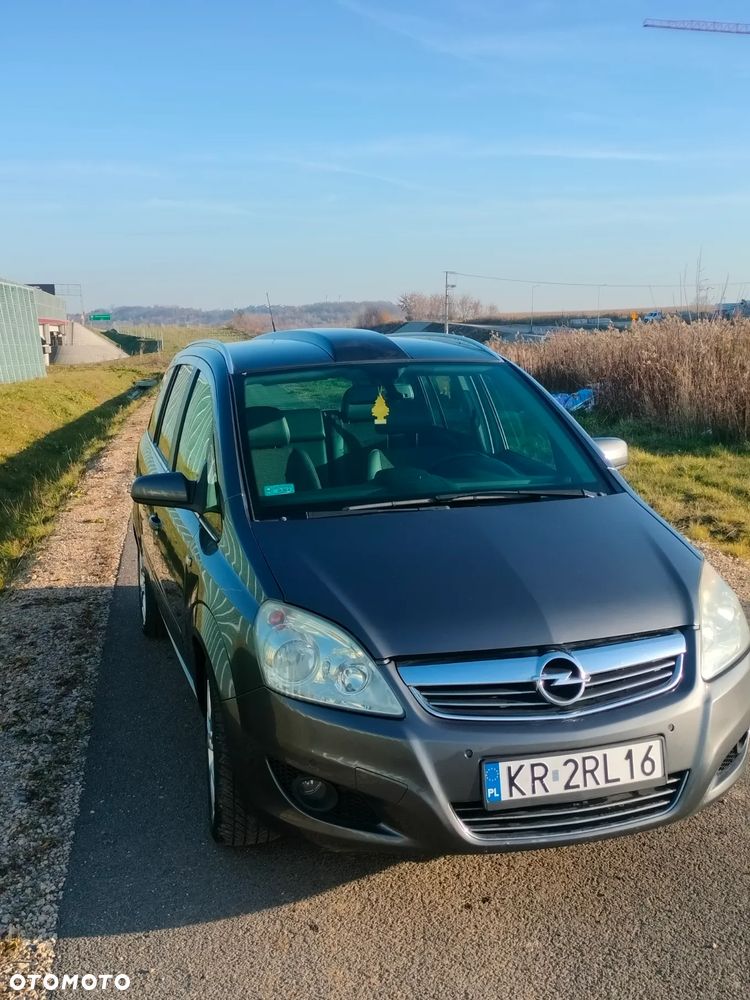 Opel Zafira 1.7 CDTI Cosmo - 25