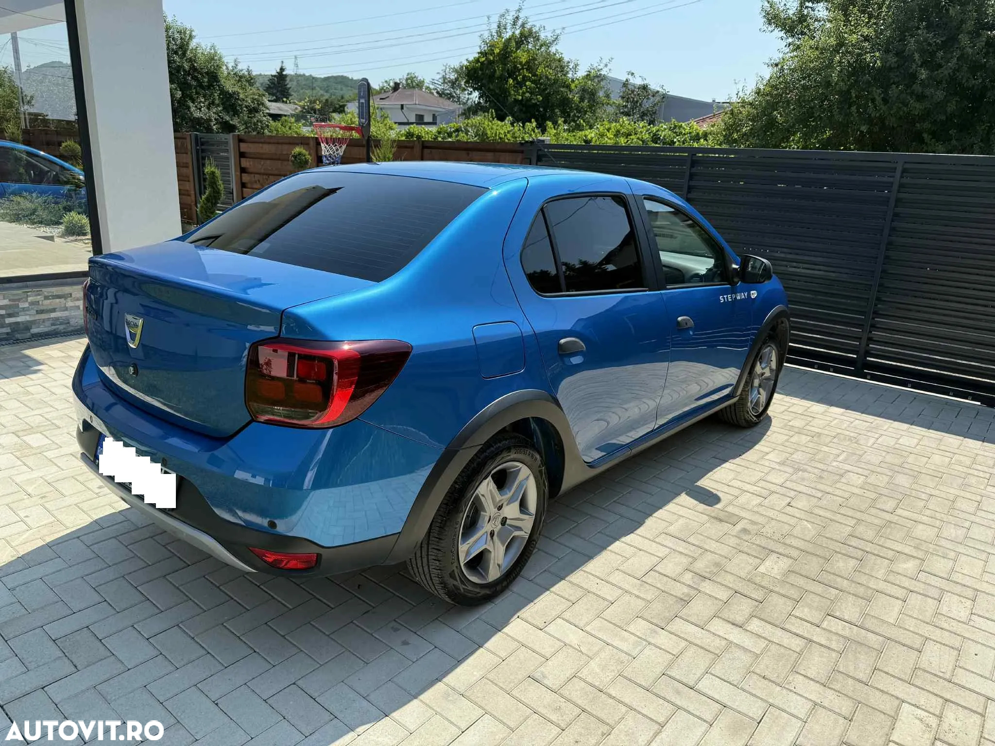 Dacia Logan Stepway 0.9 TCe - 2