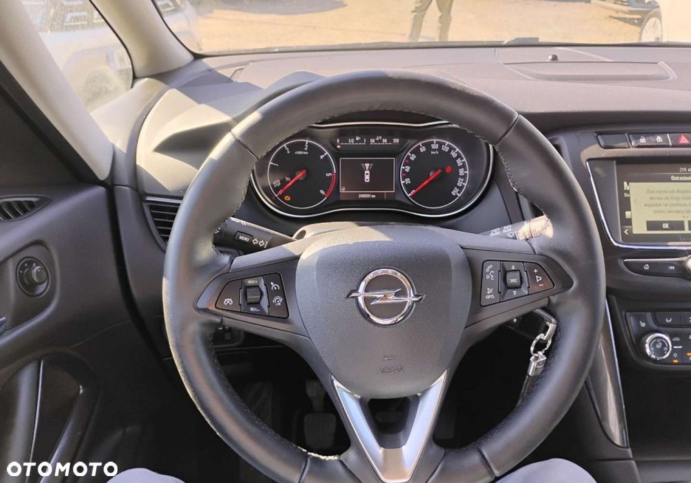 Opel Zafira - 15