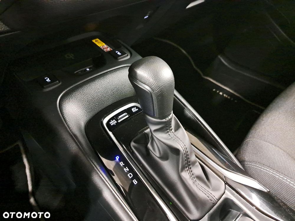 Toyota Corolla 1.8 Hybrid Comfort - 25