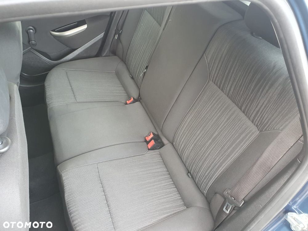 Opel Astra 1.4 Turbo Design Edition - 33