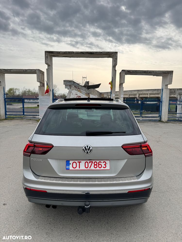 Volkswagen Tiguan 2.0 TDI 4Mot DSG Comfortline - 8