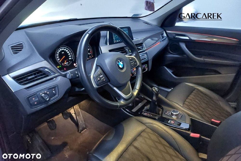 BMW X1 sDrive16d xLine - 11