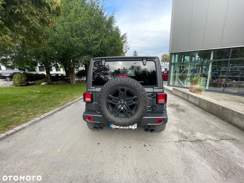 Jeep Wrangler - 8
