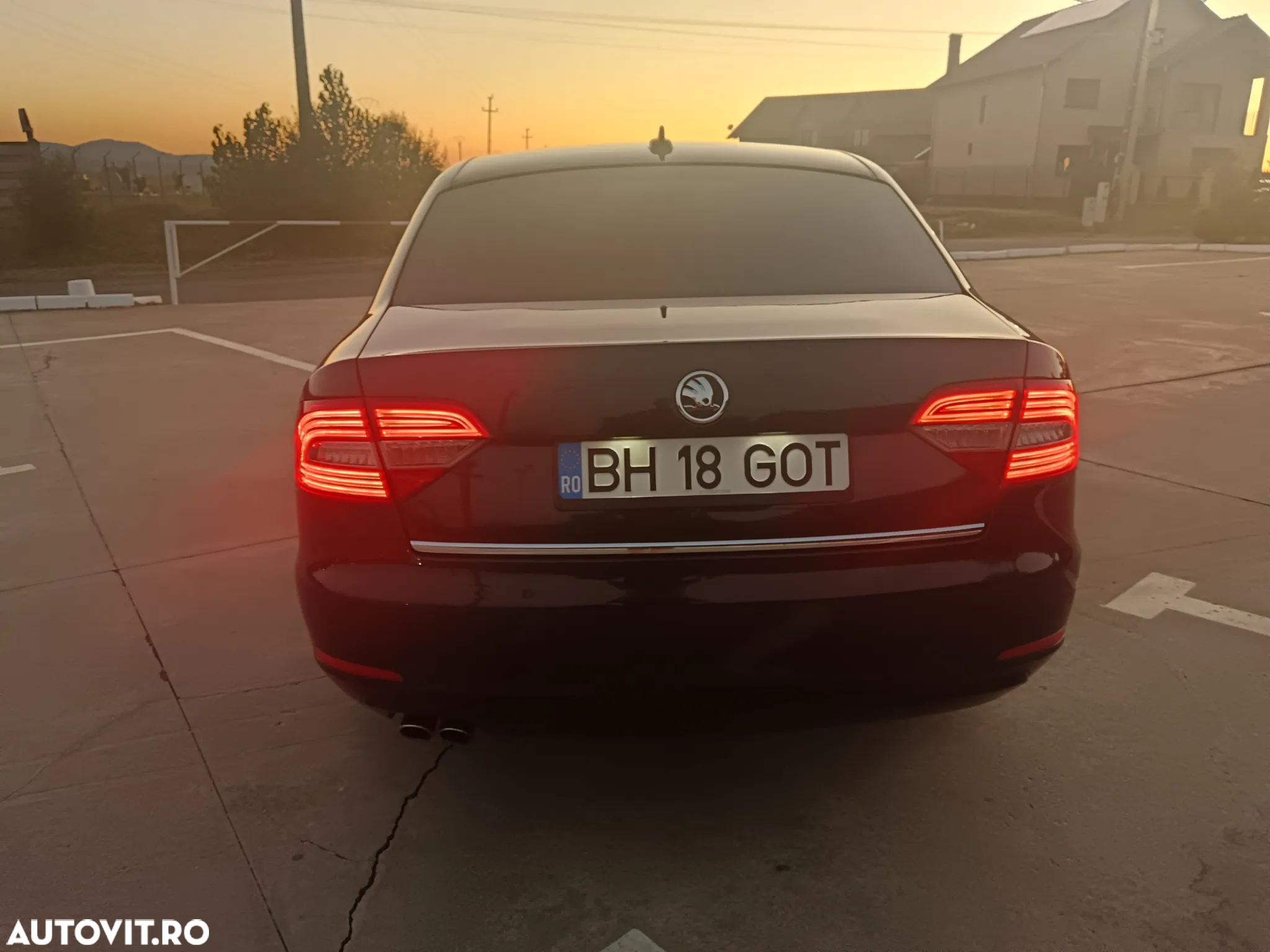 Skoda Superb 2.0 TDI Comfort DSG - 12