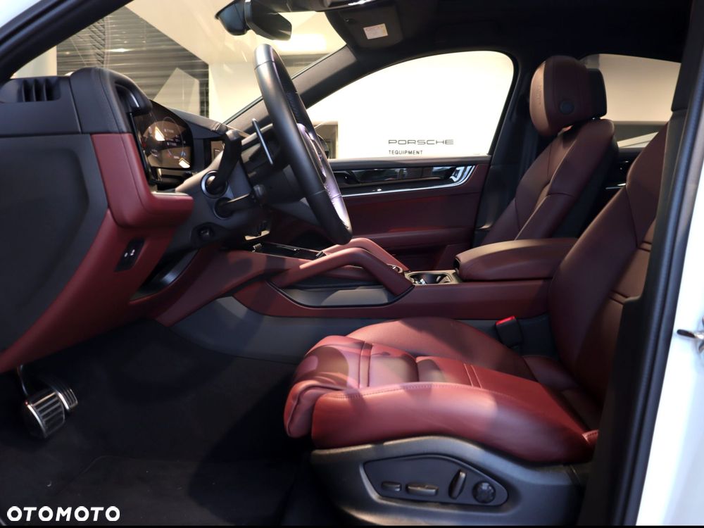 Porsche Cayenne Coupe S - 11