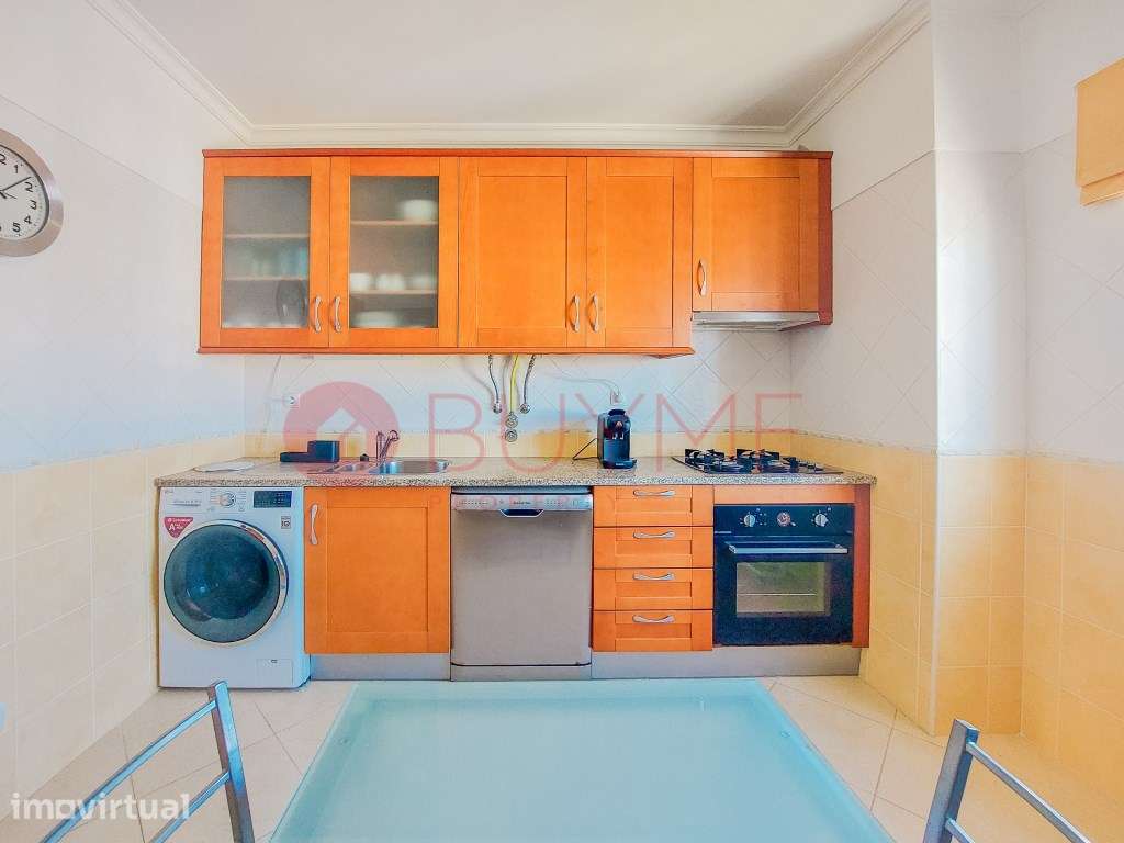 Dois quartos com garagem, central a 5 minutos da praia em Quarteira - Grande imagem: 2/23