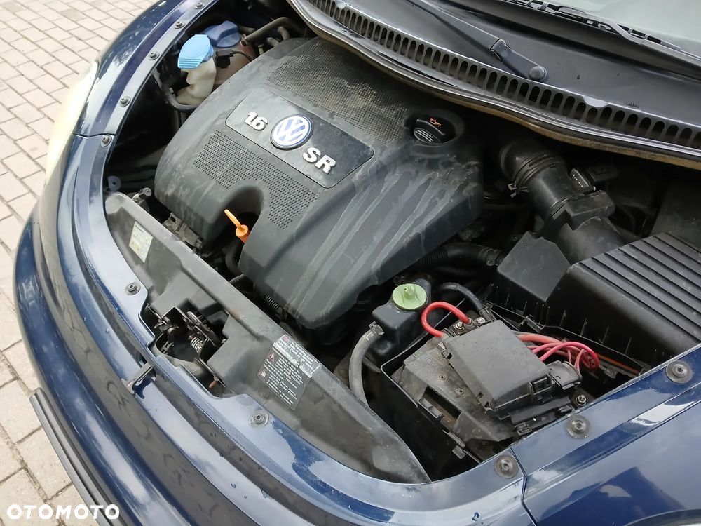 Volkswagen New Beetle 1.6 - 24