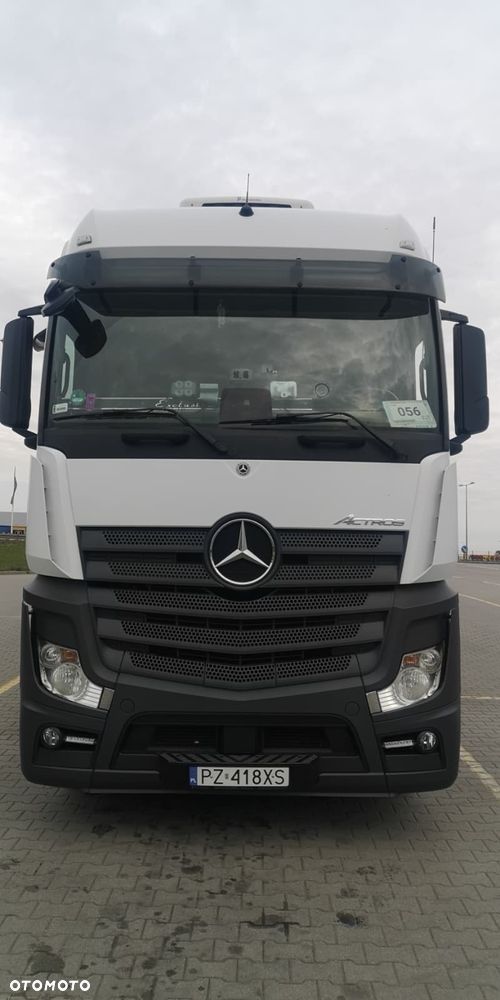 Mercedes-Benz ACTROS MP4 - 1