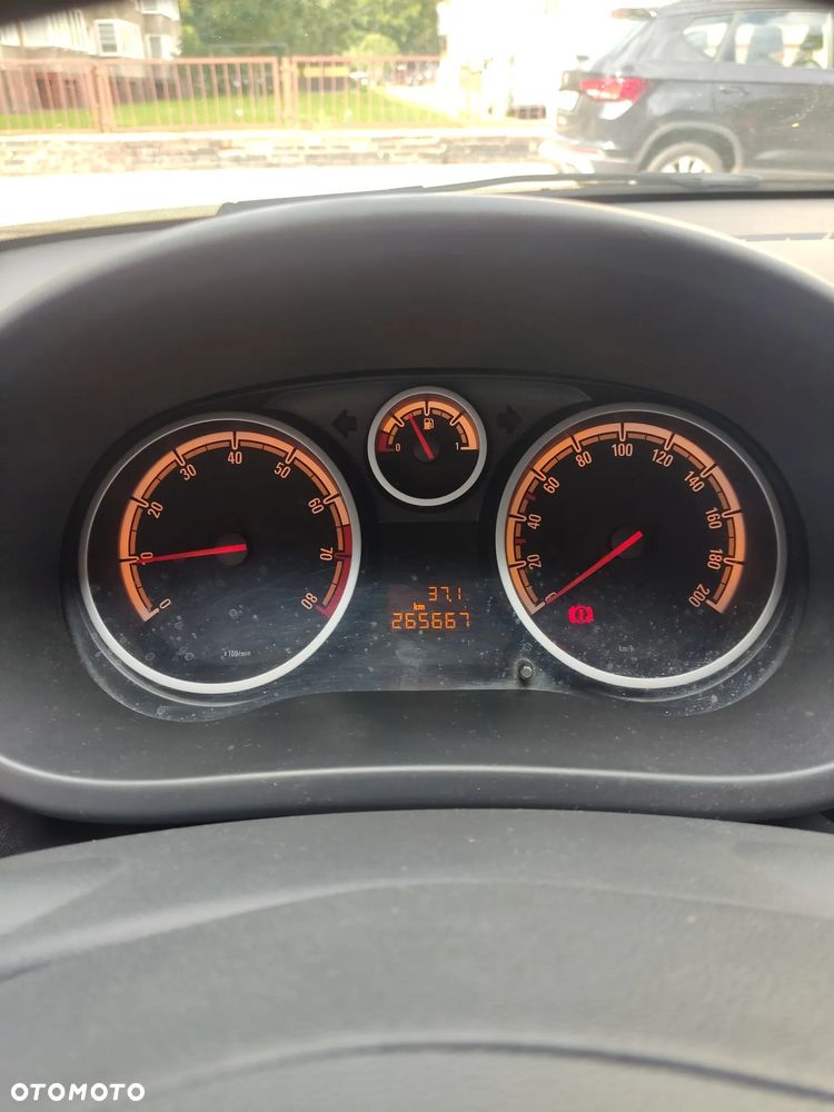 Opel Corsa 1.4 16V Enjoy - 9