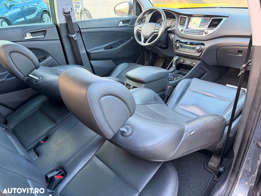 Hyundai Tucson 2.0 CRDI 4WD 6AT Style - 9