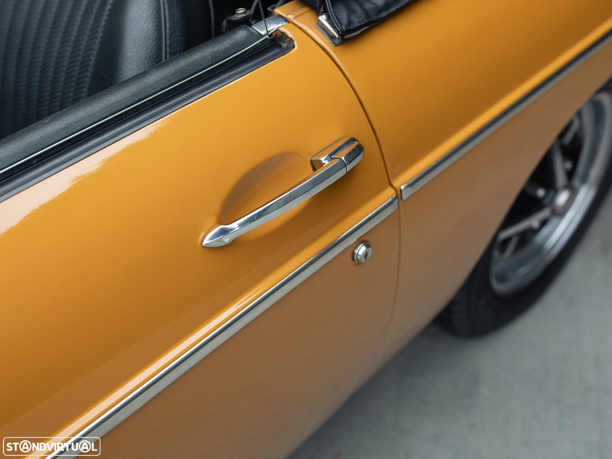 MG MGB - 11