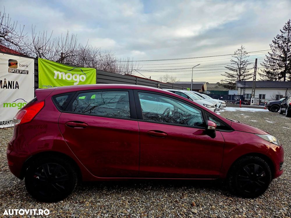 Ford Fiesta 1.5 TDCi Ambiente - 11