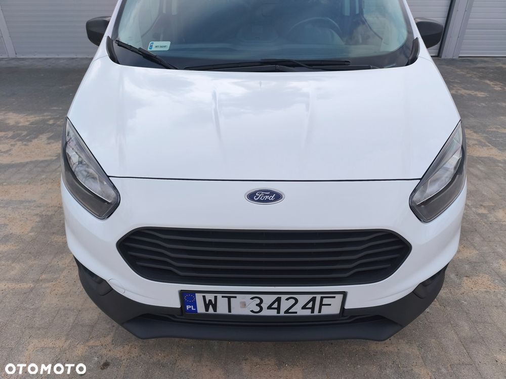Ford Transit Courier - 4
