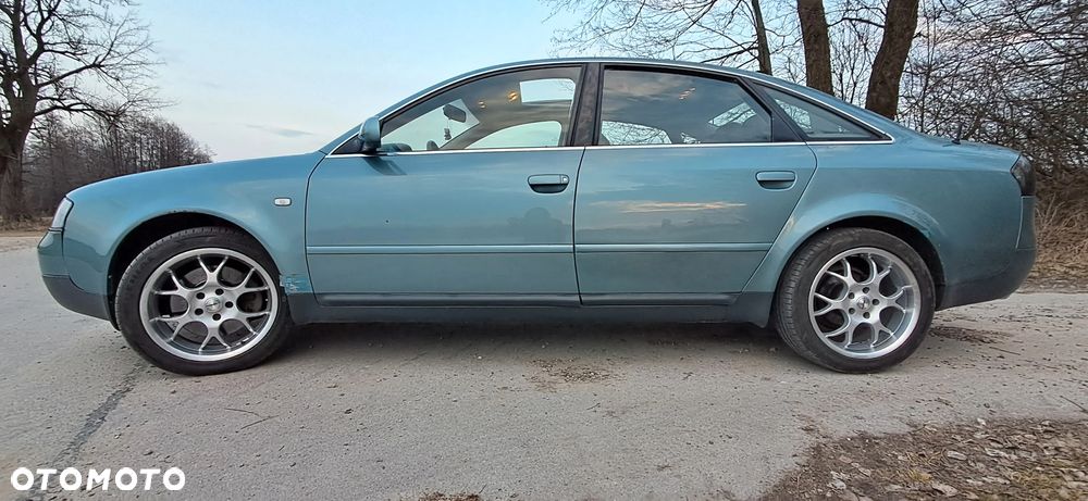 Audi A6 Limousine 2.4 - 8