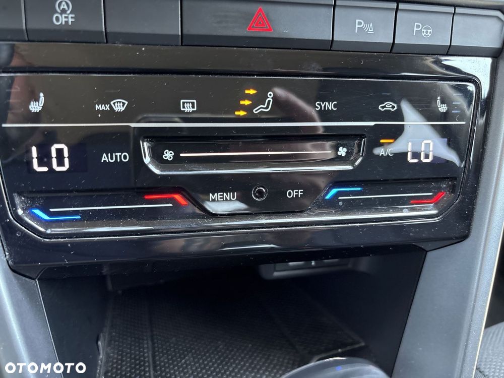 Volkswagen T-Roc 1.5 TSI Life DSG - 21