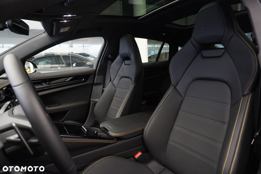 Porsche Panamera - 28