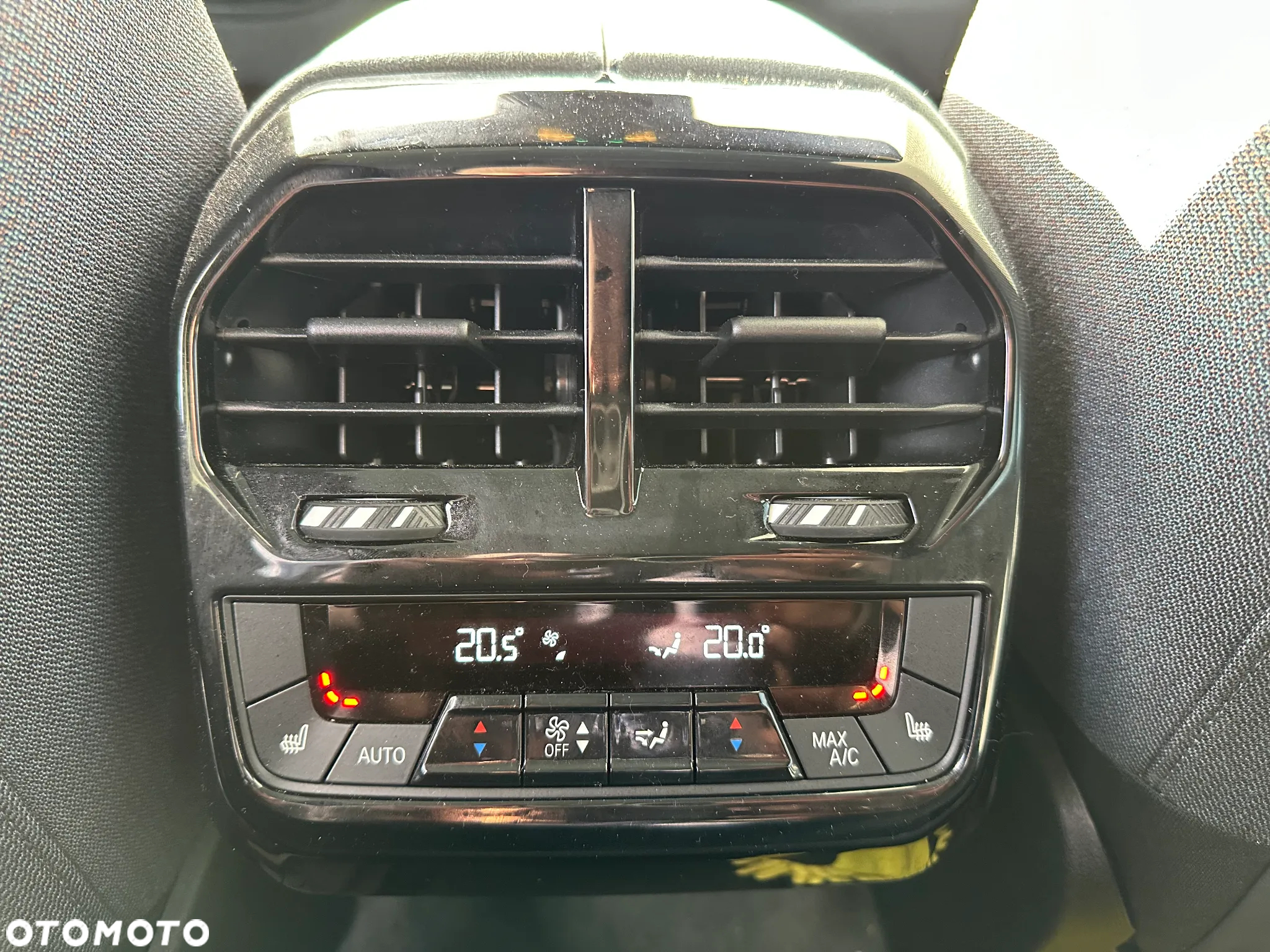 BMW iX xDrive40 76.6kWh - 16