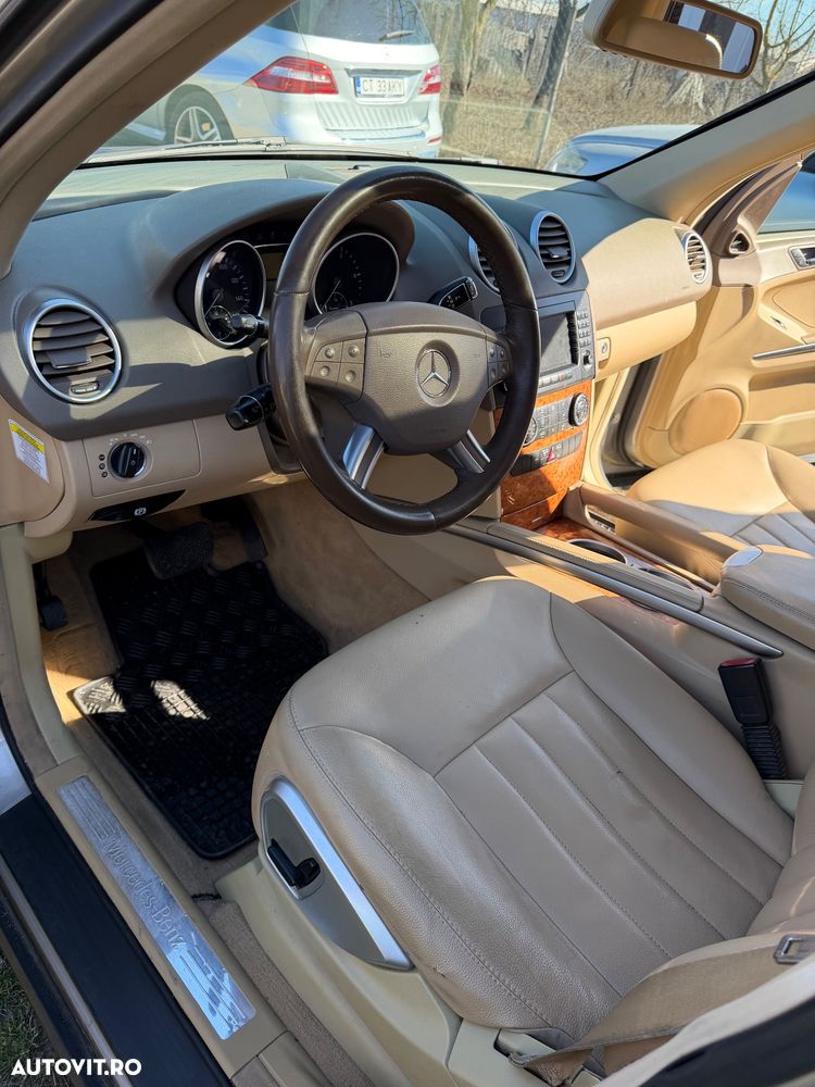 Mercedes-Benz ML - 28