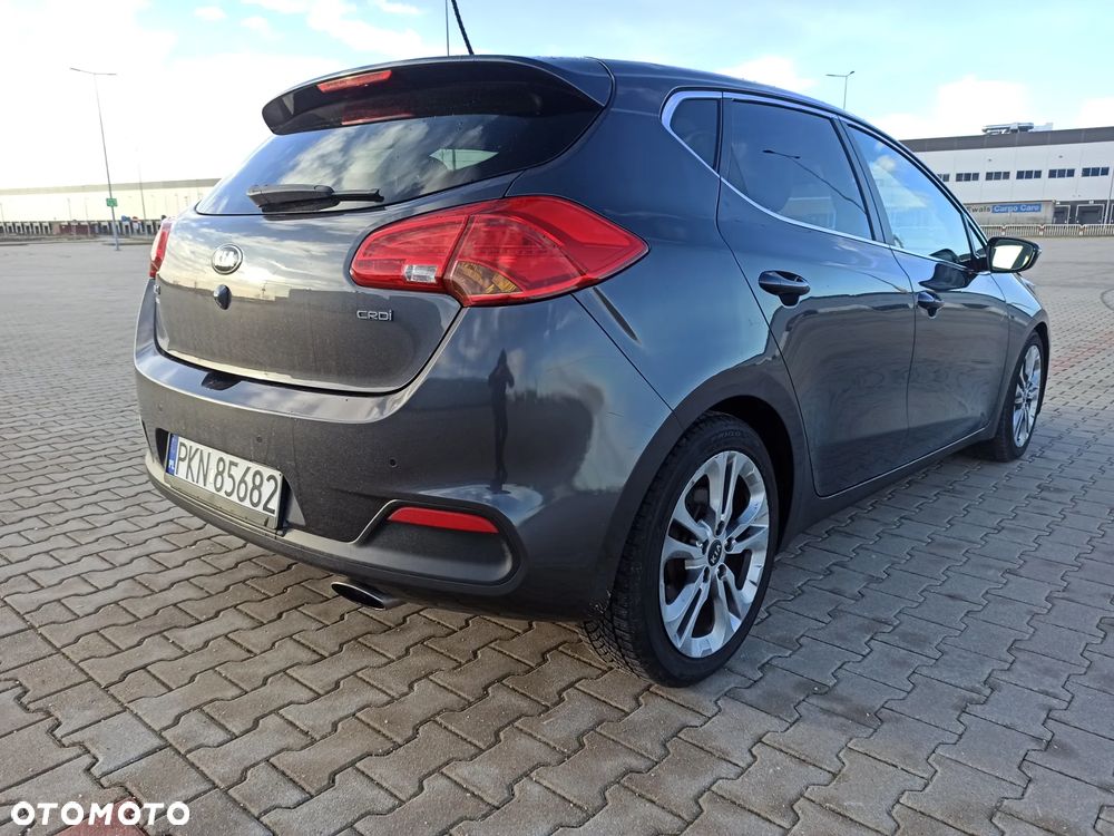 Kia Ceed 1.6 CRDi 128 Platinum Edition - 3