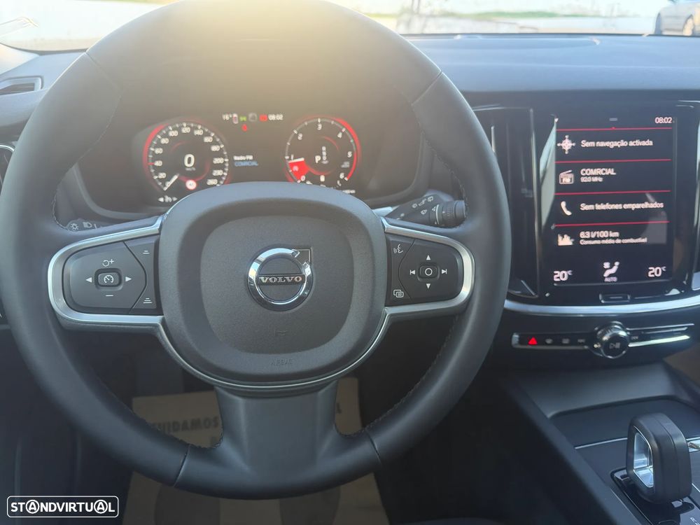 Volvo V60 2.0 B4 Momentum Geartronic - 7