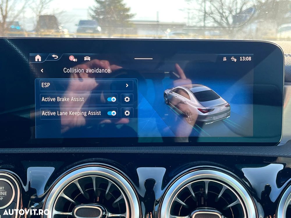 Mercedes-Benz CLA 180 7G-DCT AMG Line Advanced Plus - 24