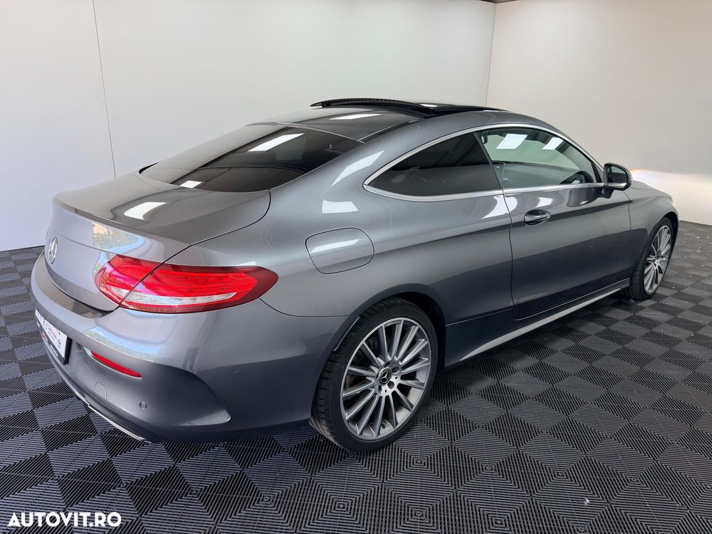 Mercedes-Benz C 180 9G-TRONIC AMG Line - 29