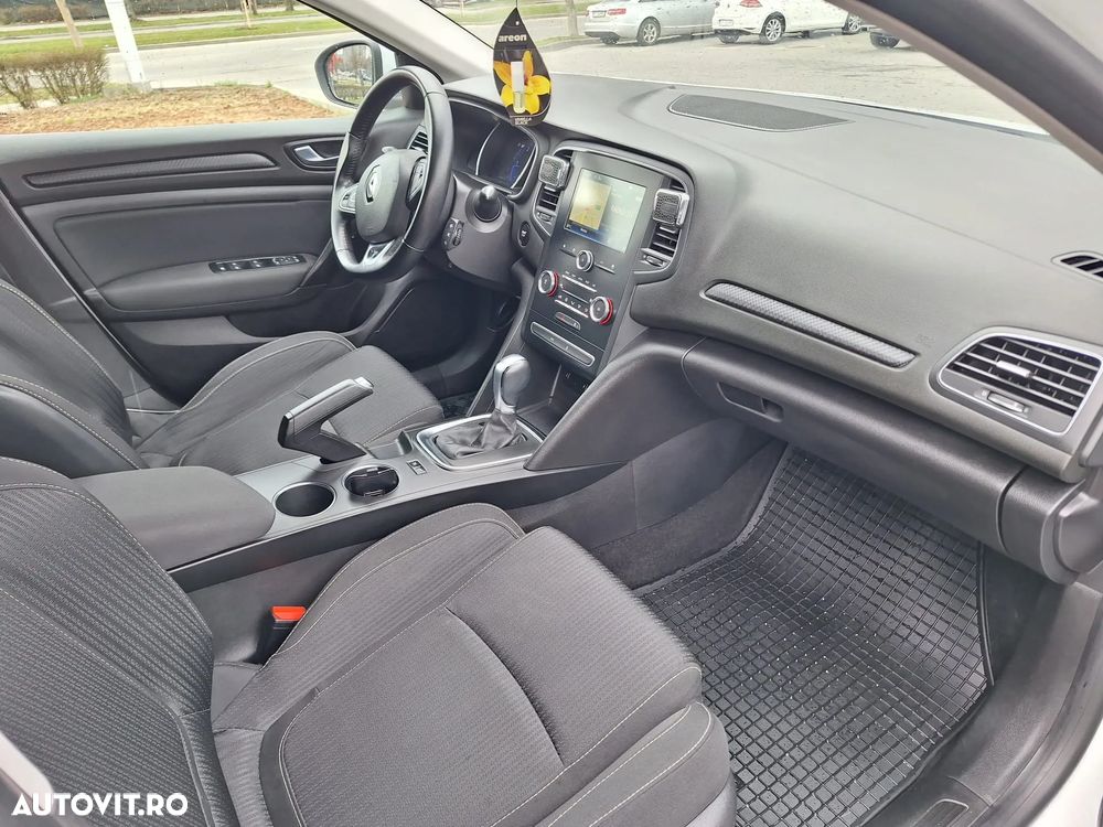 Renault Megane BLUE dCi EDC Limited - 7