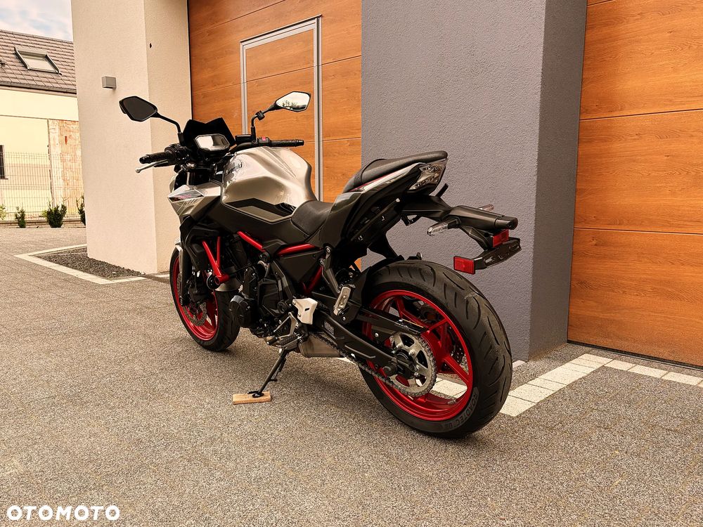 Kawasaki Z - 6