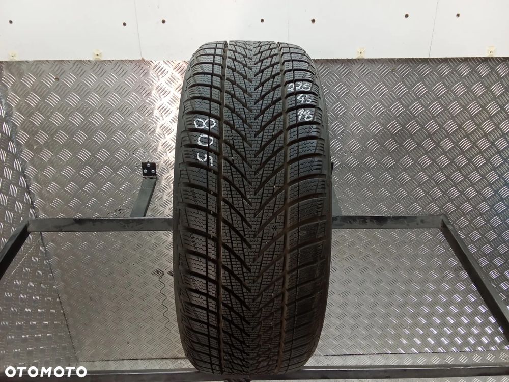 1x Goodyear UltraGrip Performance 3 225/45/18 95V nr.805 - 1