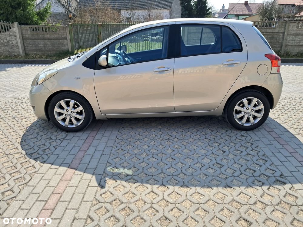 Toyota Yaris 1.33 Sol - 3
