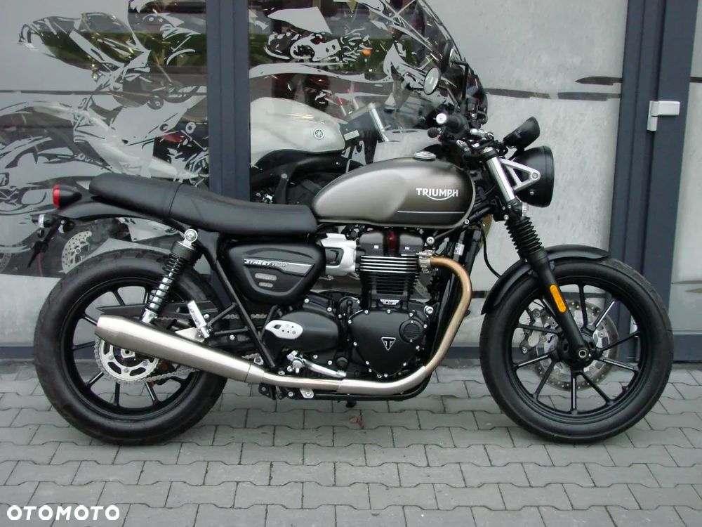 Triumph Street Twin - 8