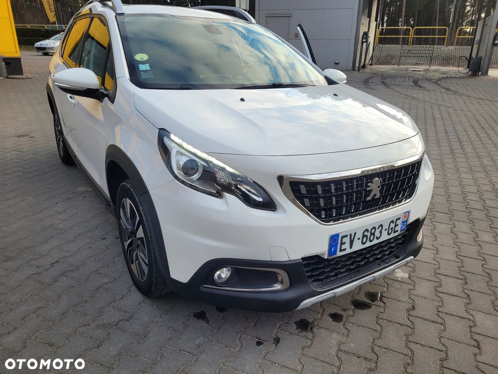 Peugeot 2008 BlueHDi 100 STOP & START Allure - 2