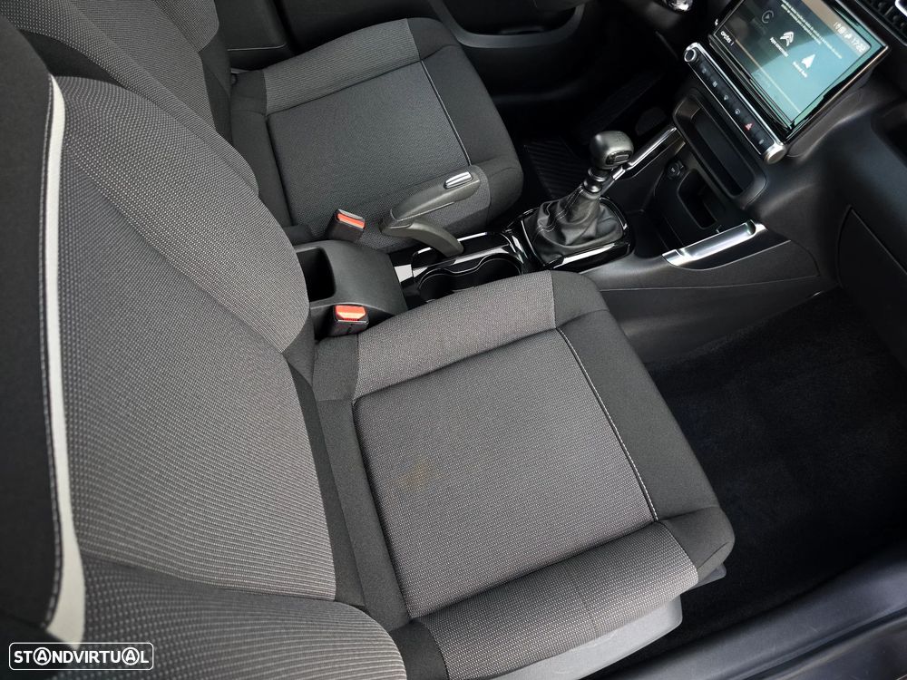Citroën C3 Aircross 1.2 PureTech Shine Pack - 24