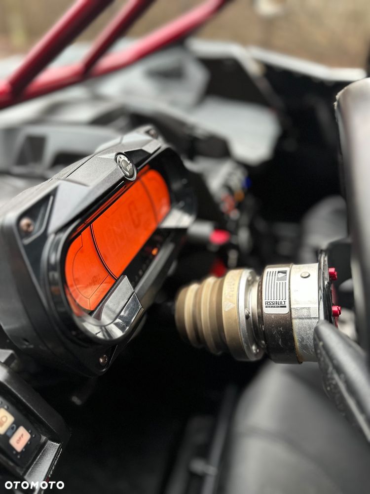 Can-Am Maverick - 22