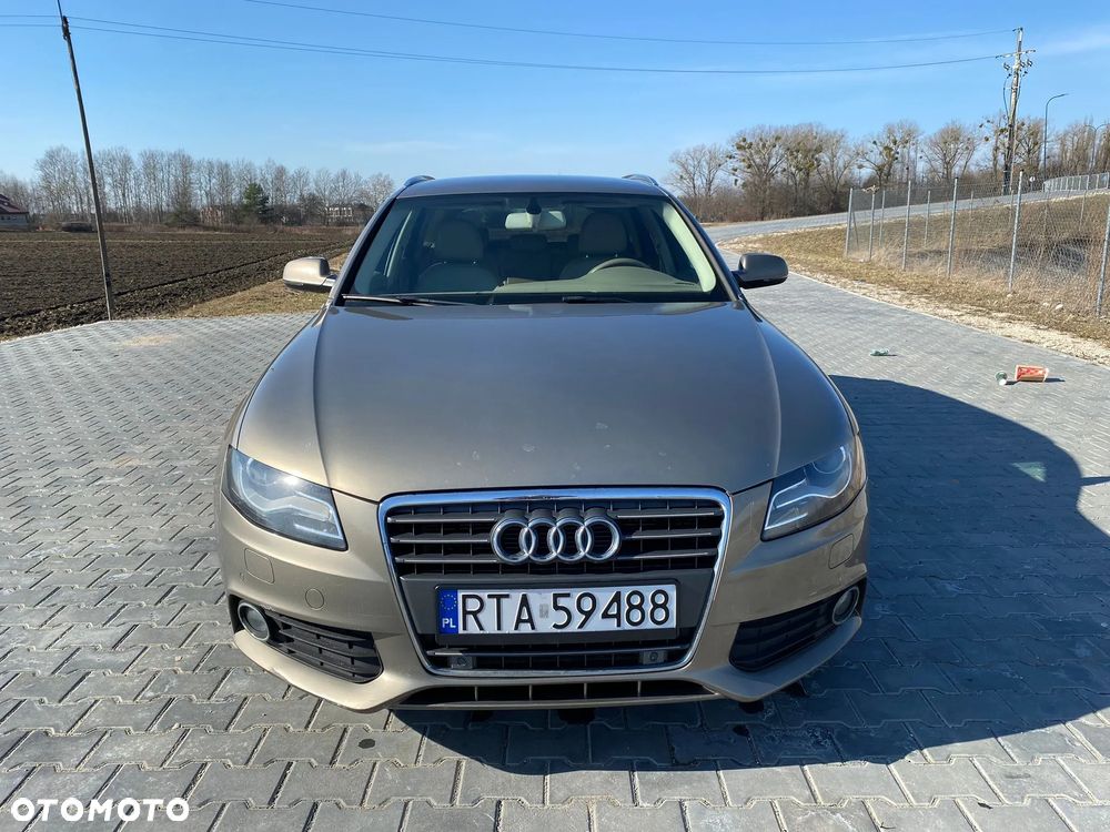 Audi A4 Avant 2.0 TDI DPF Ambition - 2