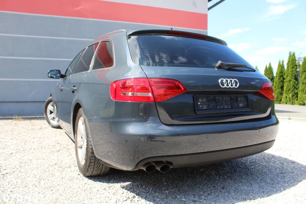 Audi A4 Avant 2.0 TDI e DPF Ambiente - 12