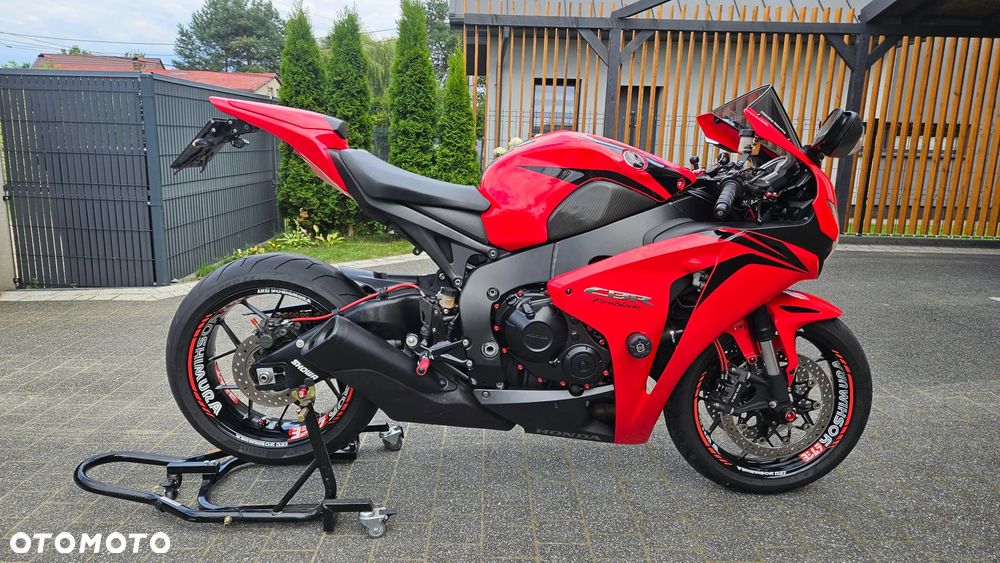 Honda CBR - 3