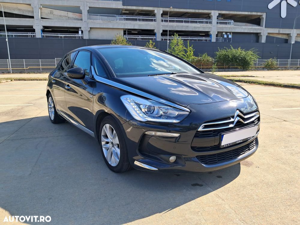 Citroën DS5 Hybrid4 EGS6 SoChic - 1