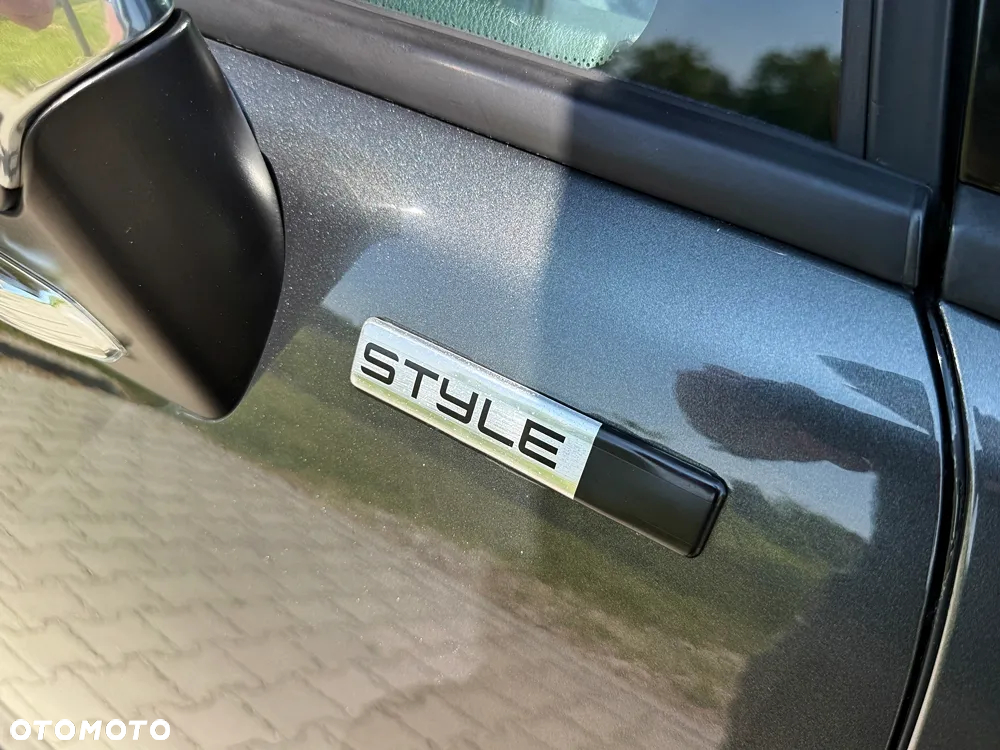 Peugeot 3008 1.6 HDi Style - 8